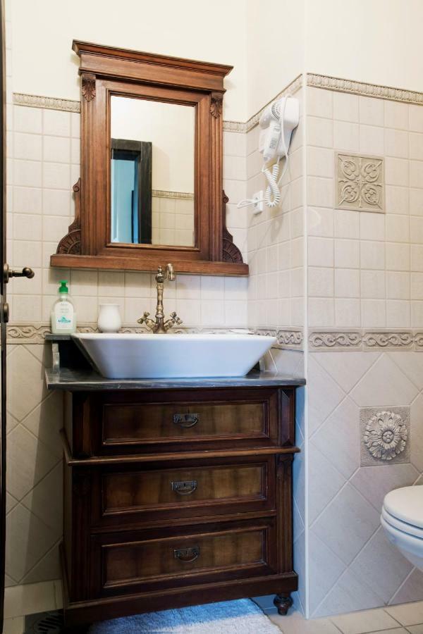 Guesthouse & Apartments Pri Stani Zerovnica Екстериор снимка