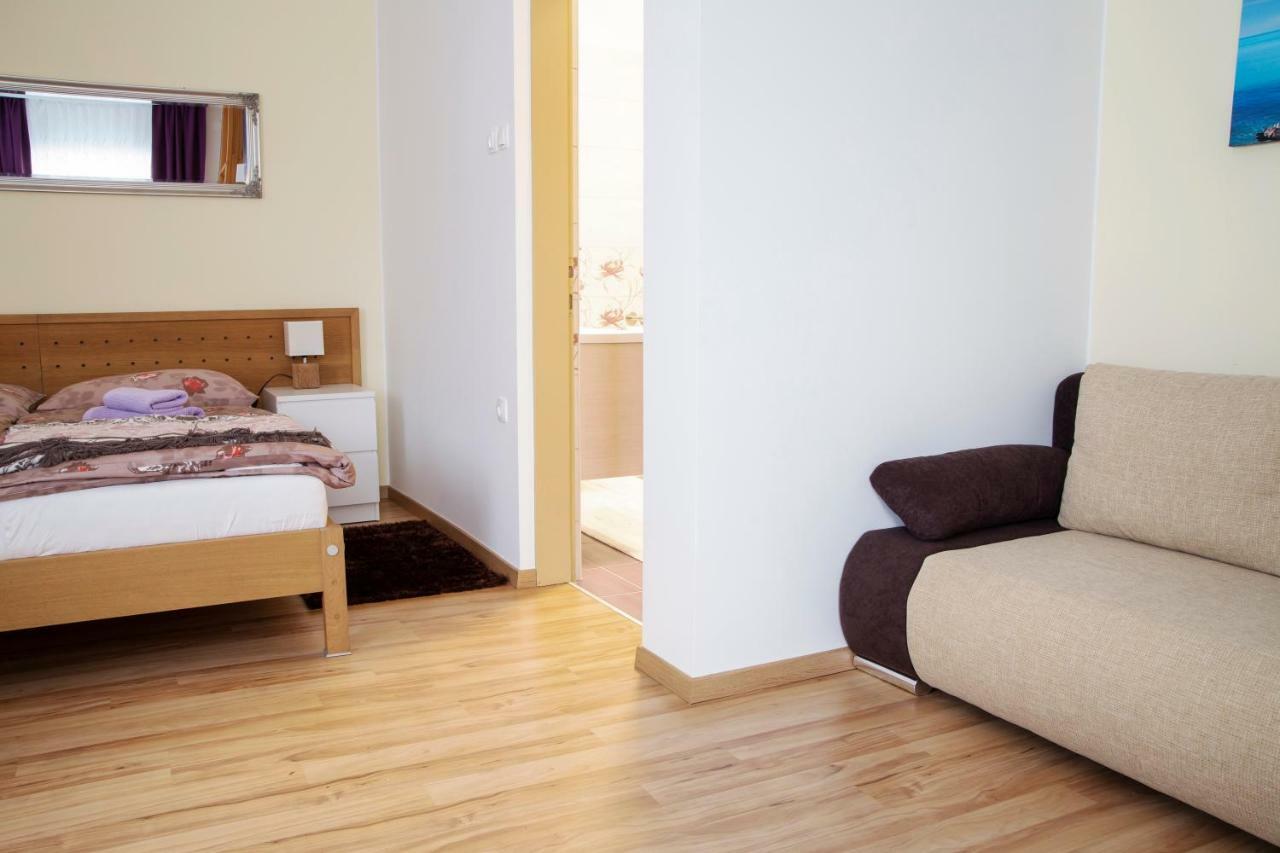 Guesthouse & Apartments Pri Stani Zerovnica Екстериор снимка
