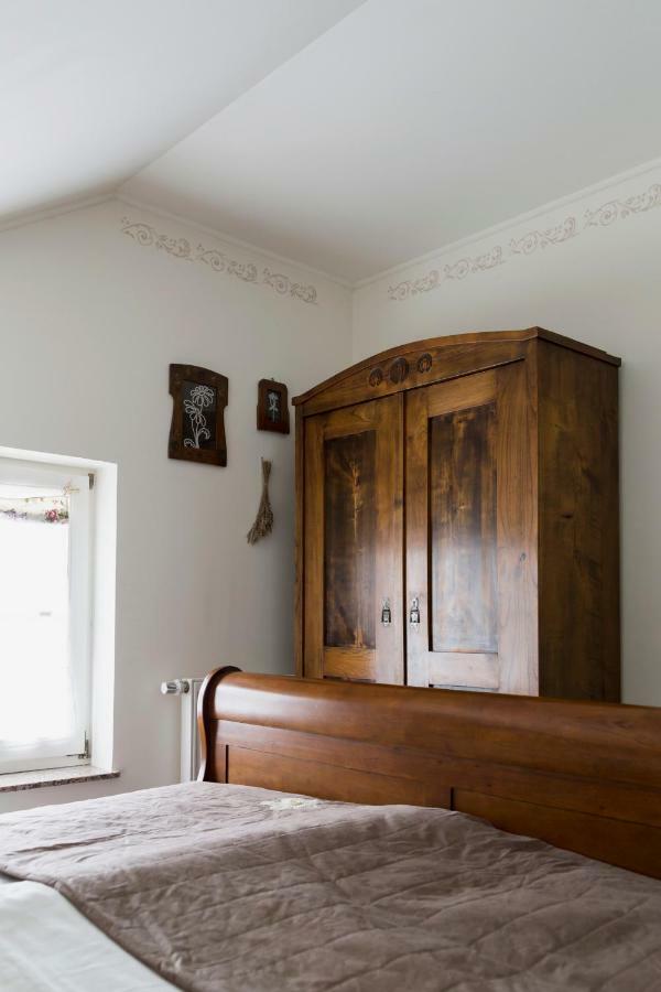 Guesthouse & Apartments Pri Stani Zerovnica Екстериор снимка